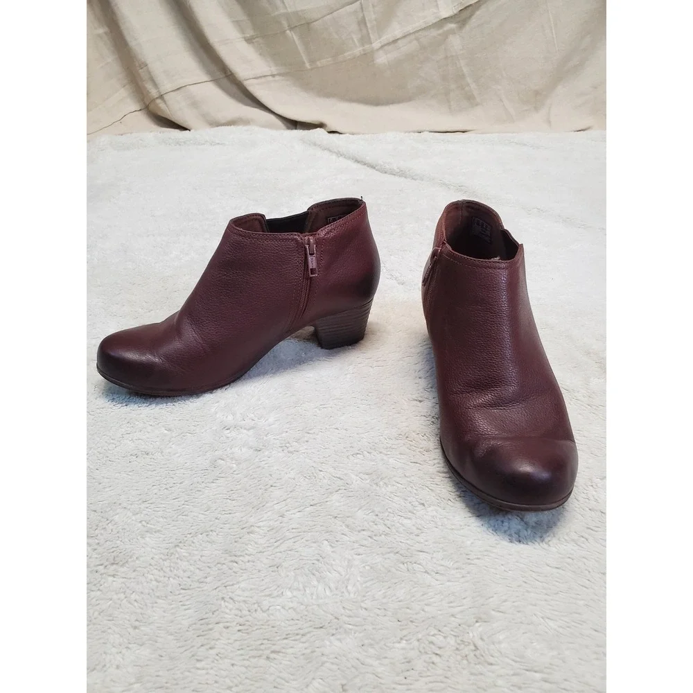 Clarks Tan Brown Leather Zipper Festival Boho Moto Preppy Heel Ankle Boots 8